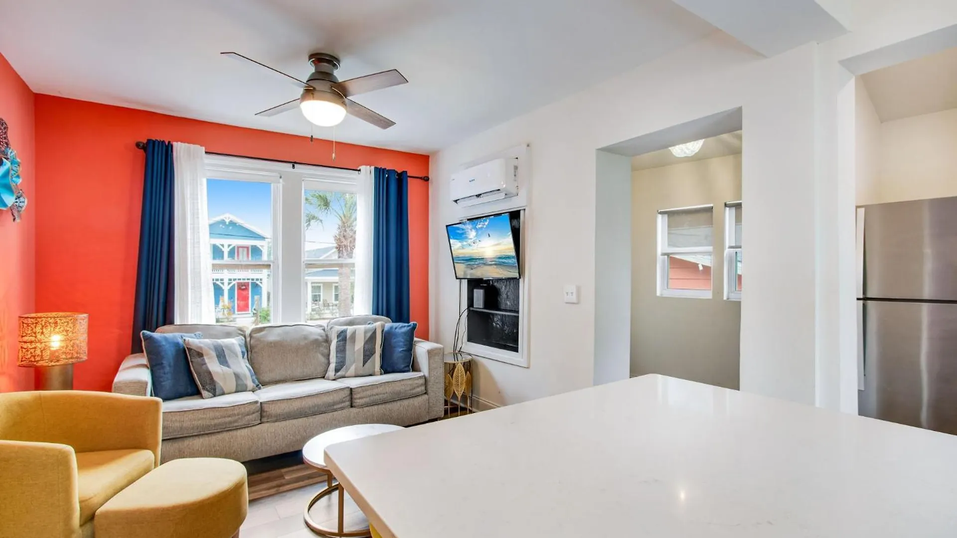 Downtown Navy Blue Villa Pensacola 0*,