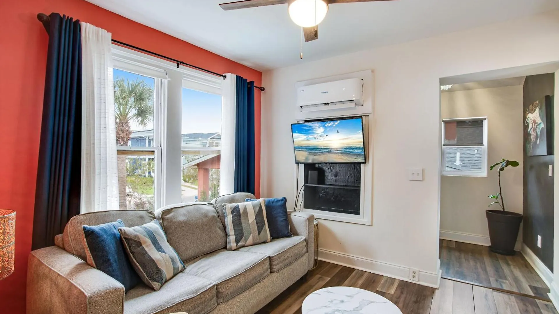 Holiday home Downtown Navy Blue Villa Pensacola