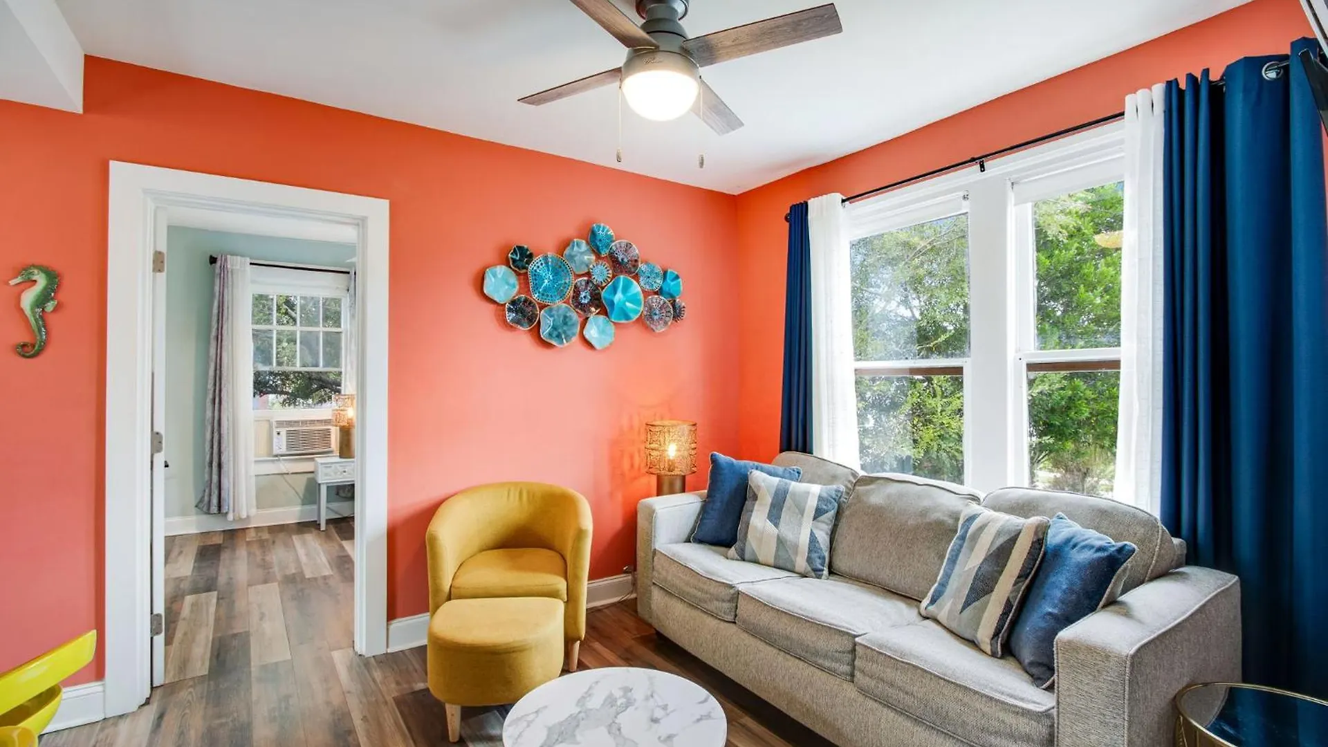 Downtown Navy Blue Villa Pensacola